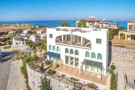 בית נופש Joya Cyprus Marvel Penthouse
